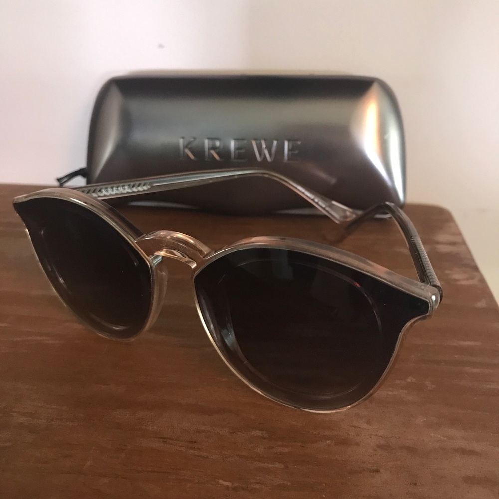 Krewe Collins Sunglasses in Petal